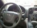 2010 Kia Carnival EX 2.9 CRDi Silver Van For Sale -6