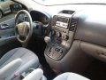 2010 Kia Carnival EX 2.9 CRDi Silver Van For Sale -3