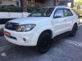 Toyota Fortuner 4x2 Diesel White SUV For Sale -1