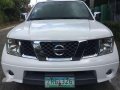 Nisaan Navara LE PICK UP 2009 White For Sale -5