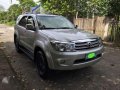 Toyota Fortuner 2.5 D4D AT Silver SUV For Sale -10