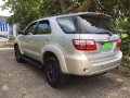 Toyota Fortuner 2.5 D4D AT Silver SUV For Sale -1