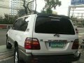 Well-maintained Toyota Land Cruiser 2001 for sale-3