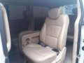 2009 Hyundai Grand Starex Gold AT for sale-4