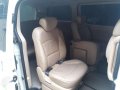2009 Hyundai Grand Starex Gold AT for sale-3