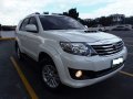 Good as new Toyota Fortuner V 2013 for sale-0