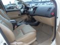 Good as new Toyota Fortuner V 2013 for sale-2