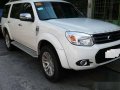 Ford Everest Color White 2014 SUV Diesel-2