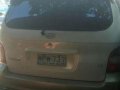 Kia Carnival 2000 for sale-4