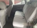 Toyota Innova E diesel 2006 manual transmision -4