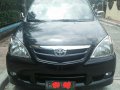 FOR SALE TOYOTA AVANZA 2010 M/T-0