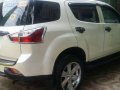 Isuzu Mu-X (Good as New) 2015 for sale -4