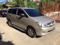 Toyota Innova E 2009 Manual Beige For Sale -1