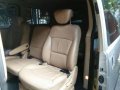 Hyundai Grand Starex Gold 2009 Silver For Sale -1