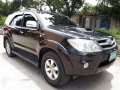 Toyota Fortuner V 2008 for sale -2