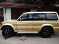 Mitsubishi Montero 1996 Manual Golden For Sale -3