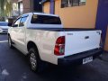 2015 Toyota Hilux E VNT turbo 4x2 MT White For Sale -4