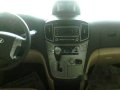Hyundai Grand Starex 2017 LIMOUSINE A/T for sale-3