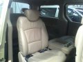 Hyundai Grand Starex 2008 GOLD A/T for sale-7