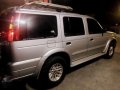Ford Everest 2005 Well Maintained White For Sale -2