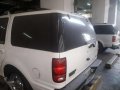 Ford Expedition XLT 2000 Model AT for sale-4