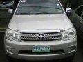 Toyota Fortuner G 25 diesel 2010 for sale-2