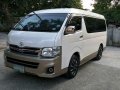 Toyota Hiace Gl Grandia 2012 Manual White For Sale -0