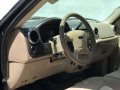 2004 Ford Expedition XLT AT Black SUV For Sale -6