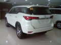 Toyota Fortuner 2017 V A/T for sale -4