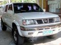 For sale 2000 model Nissan Frontier 4x4 pick up-2