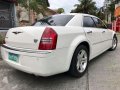 Chrysler 300 2007 3.5 V6 White Sedan For Sale -4