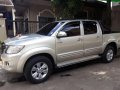 Toyota Hilux 2014 Silver Pickup For Sale -6