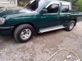 Rush Nissan Frontier manual 4x2 pick up-3