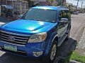 Fresh Ford Everest 2011 AT Blue SUV For Sale -2