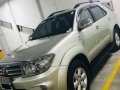 2009 Toyota Fortuner AT Silver Very Fresh For Sale -3