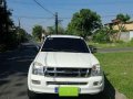 For Sale: Isuzu D-Max 2005 LS 4x2 top of the line-1
