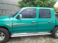 Fresh Toyota Hilux 2000 Green Pickup For Sale -10