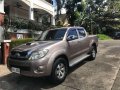 2010 Toyota Hilux 4x4 AT Beige Pickup For Sale -0