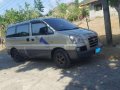 Hyundai Starex 2004 AT Silver Van For Sale -5