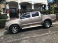 2010 Toyota Hilux 4x4 AT Beige Pickup For Sale -1