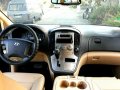 Hyundai Grand Starex 2010 GOLD A/T for sale-8