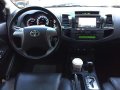 Toyota Fortuner 2015 V Black SUV For Sale -8