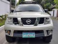 Nissan Frontier Navara 2010 LE A/T for sale-3