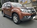 For Sale: 2018 Isuzu MUX 3.0 (Top of the line!)-2