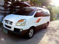 Rush sale! Hyundai Starex Van 2005 model-3