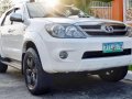 Toyota Fortuner v 3.0 2006 diesel automatic for sale-7