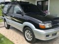 Toyota Revo Sports Runner 2000 model 1.8efi manual for sale-2