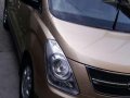Hyundai Starex gold vgt 2008 for sale-3