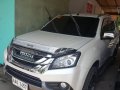 Isuzu MU-X 2015 A/T for sale-2