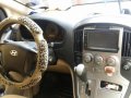 2010 Hyundai Starex crdi automatic for sale-8